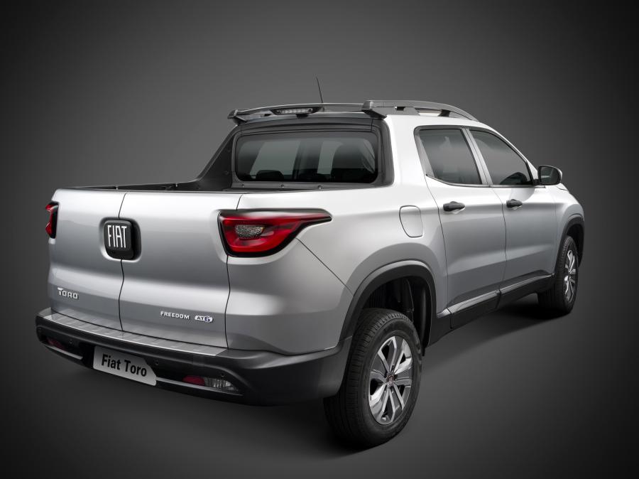  Fiat Toro Freedom 1.8 Flex AT6 2016 года  (фото 14 из 32)